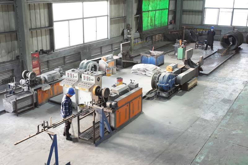 Twisted bar forming machine